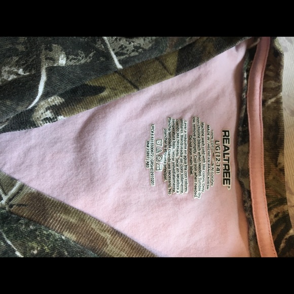 *just added *  Real tree short sleeve shirt. - Picture 3 of 3